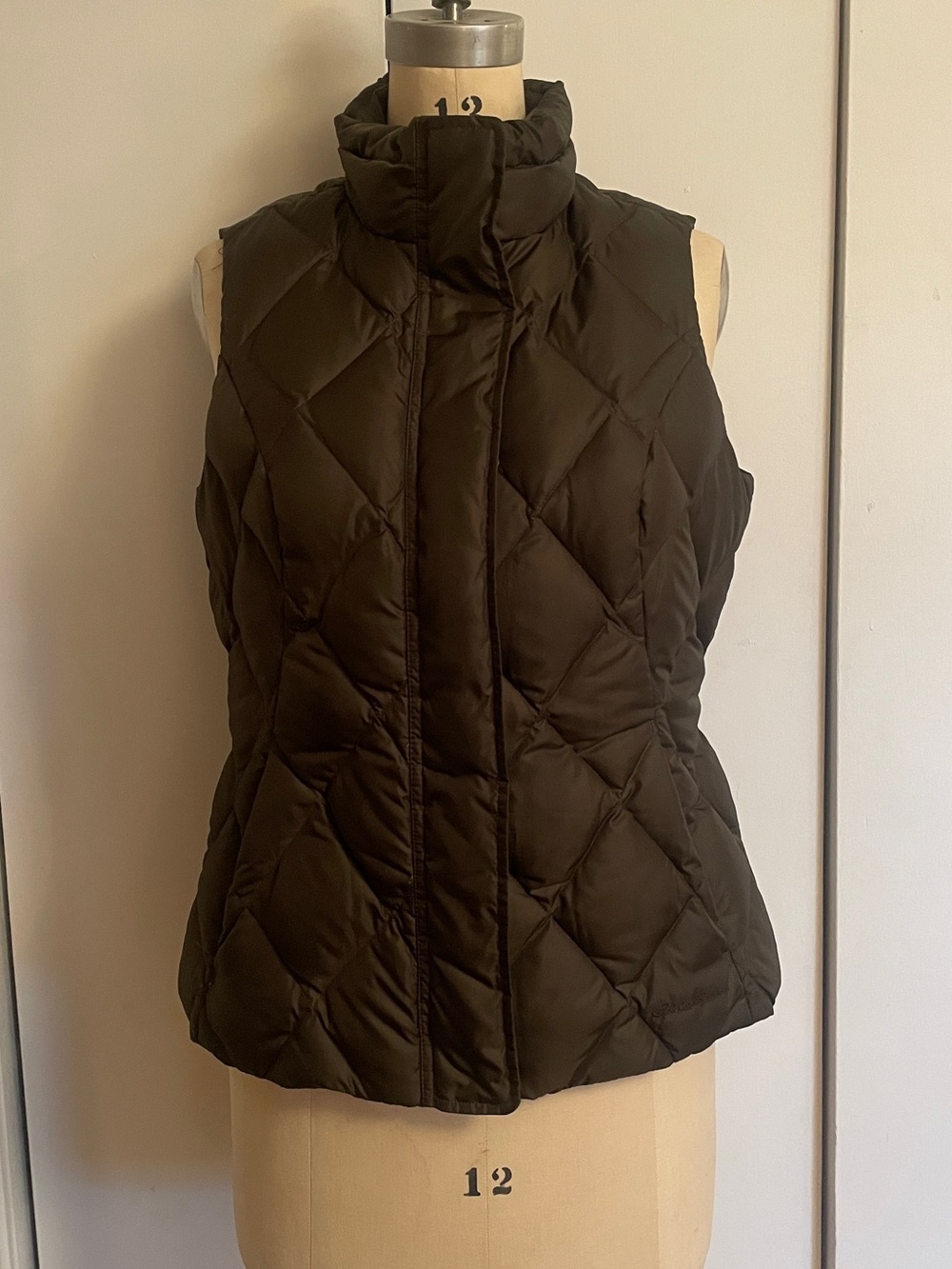 Eddie Bauer Quilted Puffer Vest - Premium Down, Med